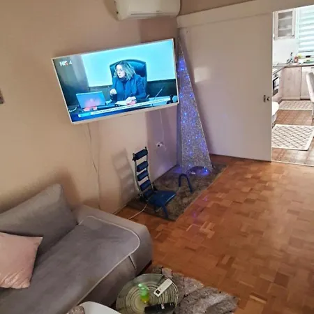 Apartment Jadra