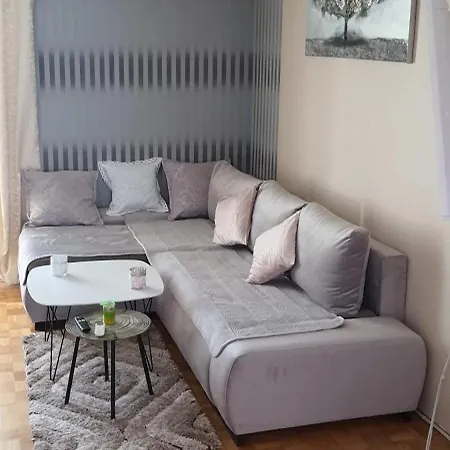 Apartment Jadra *